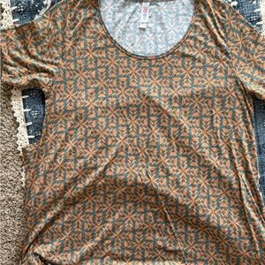 LuLaRoe Long Sleeve Scoop Neck Top in Rust & Teal Geometric